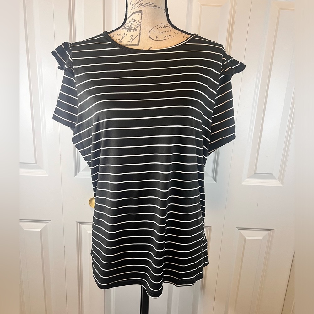 Emery Rose Black and White Blouse